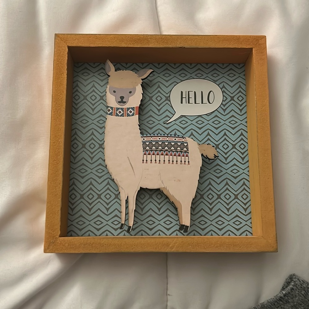 Llama “Hello” decoration